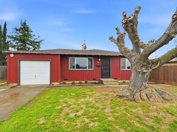 946 6th St, Livingston, CA 95334