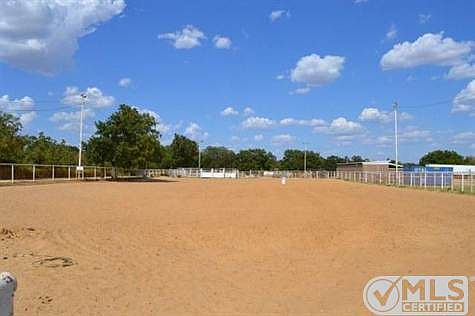 2nd image of 20611 S Us Highway 281