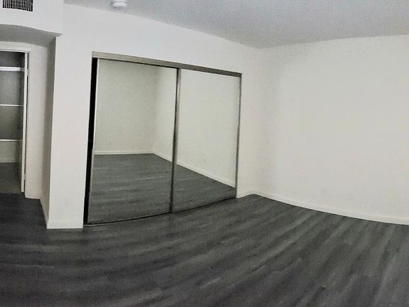 4th image of 11603 Darlington Ave APT 3