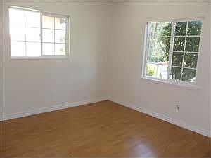 3rd image of 6439 Mammoth Ave #A