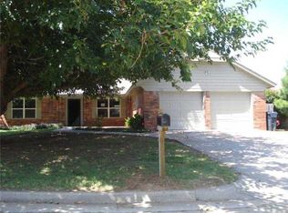 101 Pawnee Pl, Yukon, OK 73099