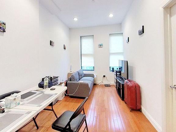 5th image of 256 W 135th St APT 3F