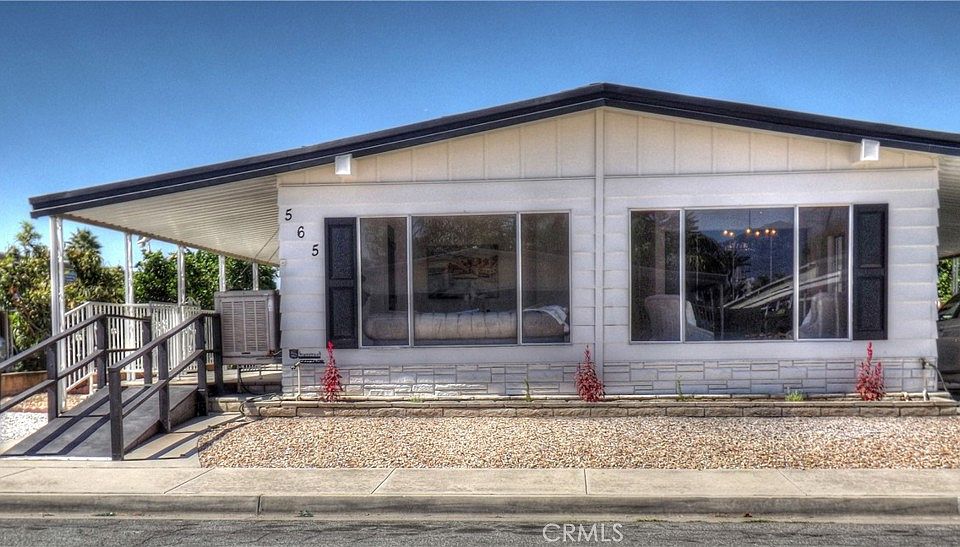 1st image of 565 De Soto Dr