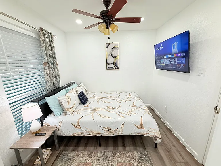 8529 Santa Clara Dr — Photo 17