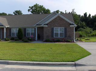 2608 B Sawgrass Dr, Winterville, NC 28590