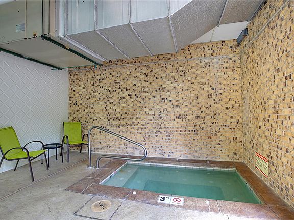 5th image of 700 N Washington St APT 509