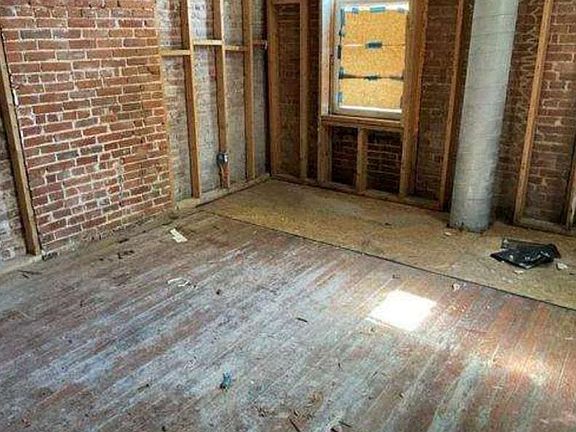4th image of 1316 Hebert St