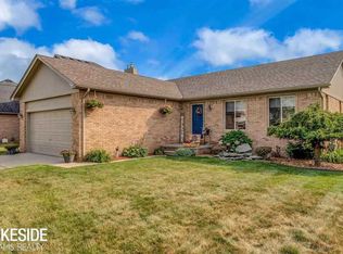 51665 Rivard Rd, New Baltimore, MI 48047