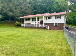 1956 Enterprise Rd, Piney Flats, TN 37686