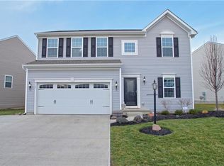 9137 Stonegate Cir, North Ridgeville, OH 44039