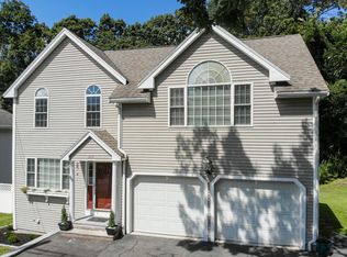 205 North St, Stoneham, MA 02180