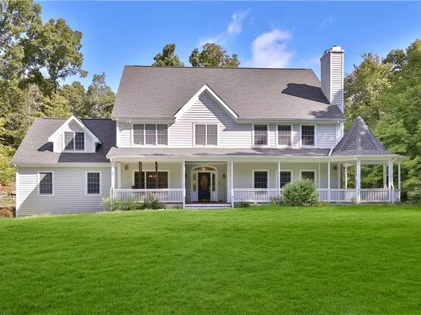 5 Cornel Drive, Goldens Bridge, NY 10526