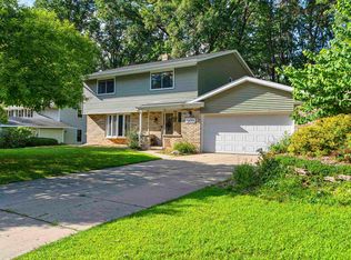 2650 Sequoia Ln, Green Bay, WI 54313