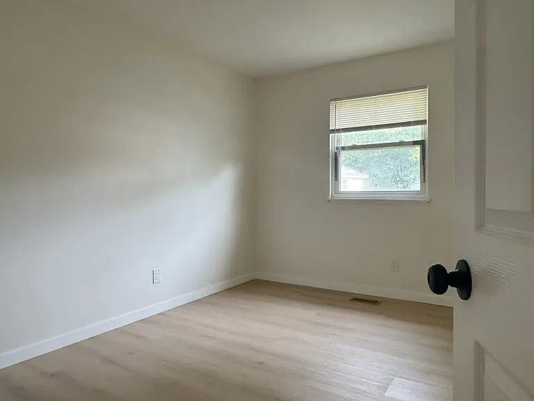 808 Fairlawn Ct #808 — Photo 11