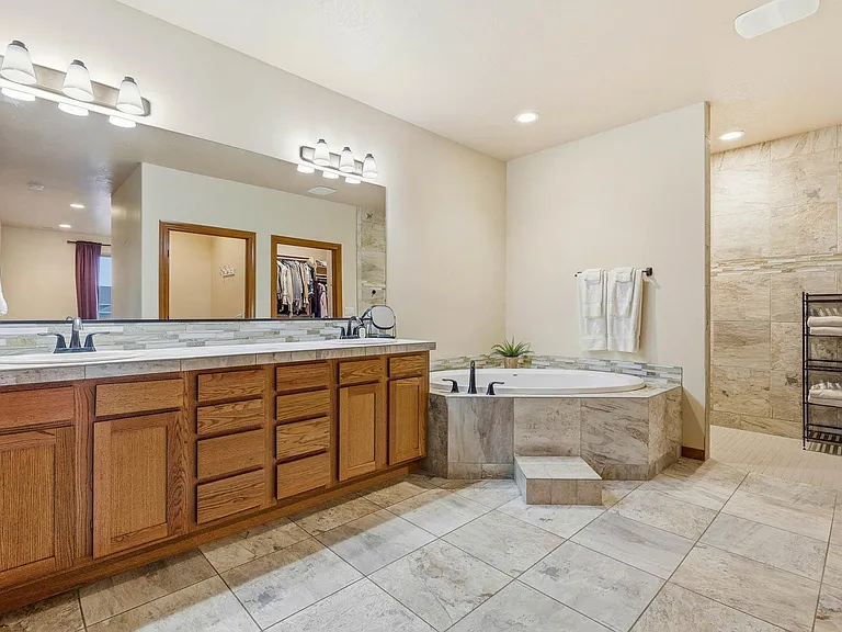 477 Heritage Hills Dr — Photo 23