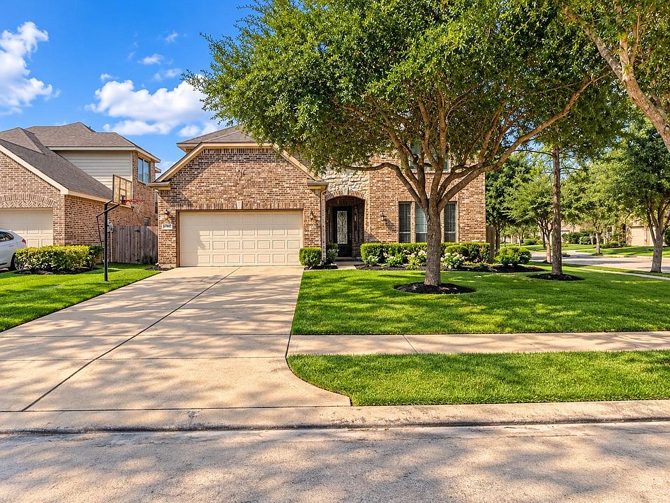 1st image of 13101 Hollow Garden Ln