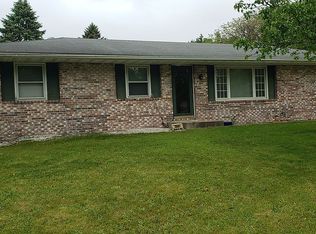 25587 Meadow Oak Ln, Elkhart, IN 46514
