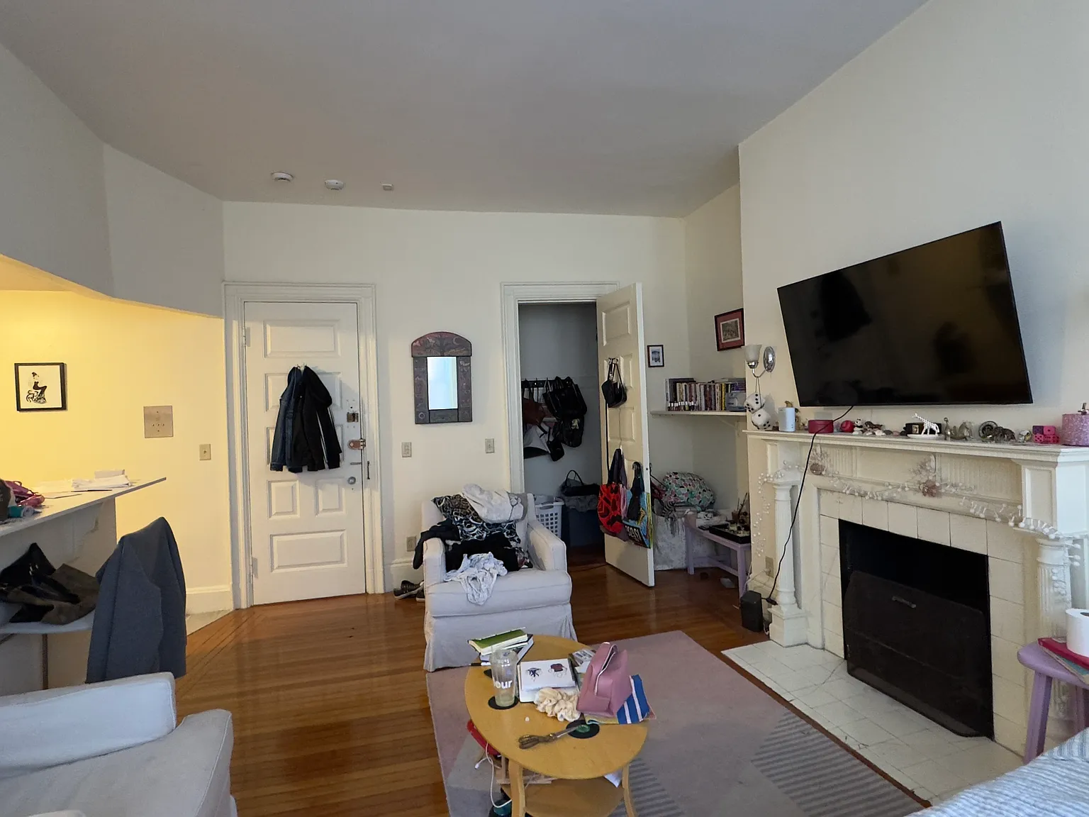 Studio, 525 sqft, $2,850 — Photo 2