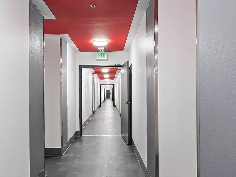 The Ruby Hollywood — Photo 7