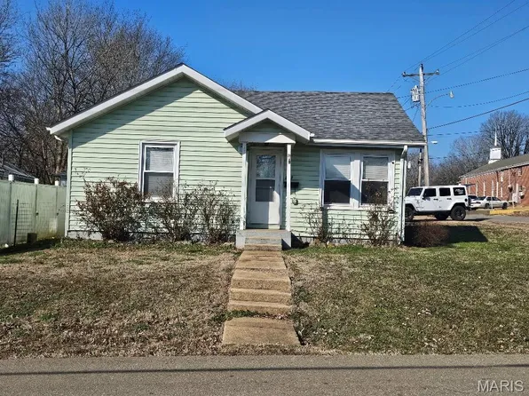 207 Jackson St, Doniphan, MO 63935