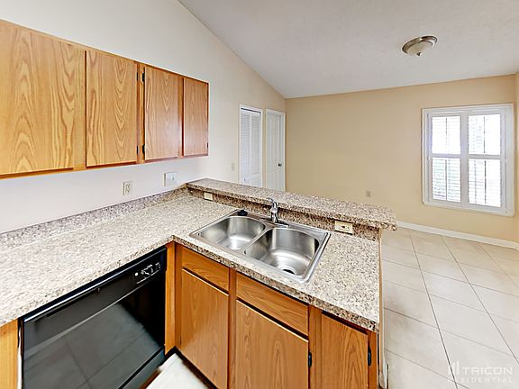 3rd image of 1042 Meller Way