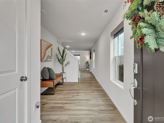 2nd image of 7922 26th Avenue SE