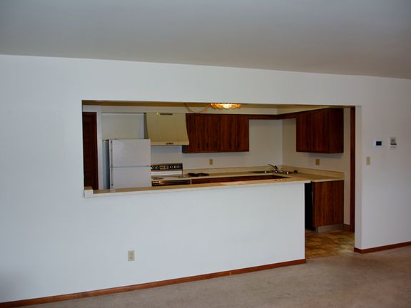 Breakfast Bar & Kitchen