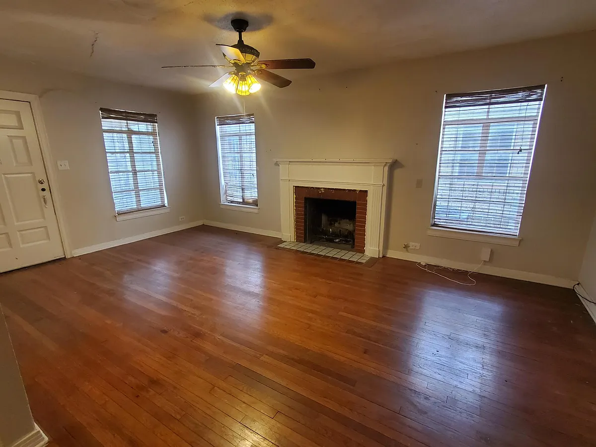 Building Photo - 114 Pardo Cir