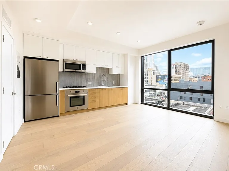 400 S Broadway Ave #601 — Photo 2