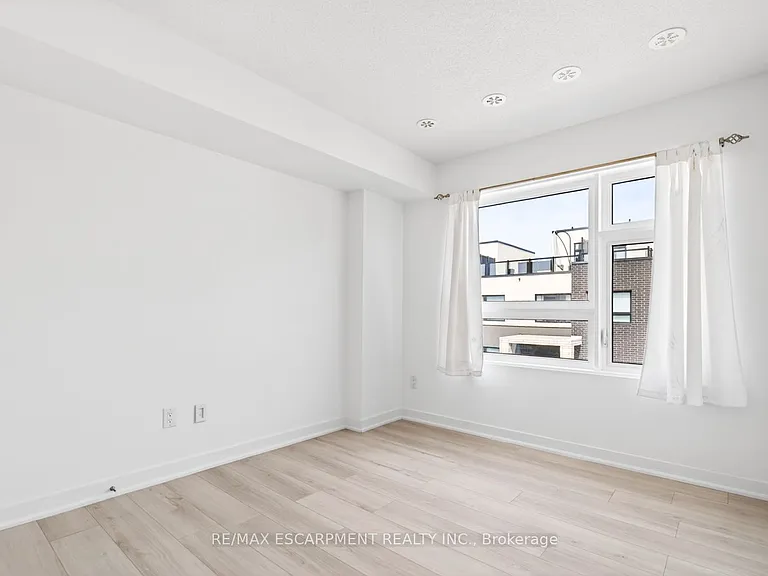 1121 Cooke Blvd #32 — Photo 29