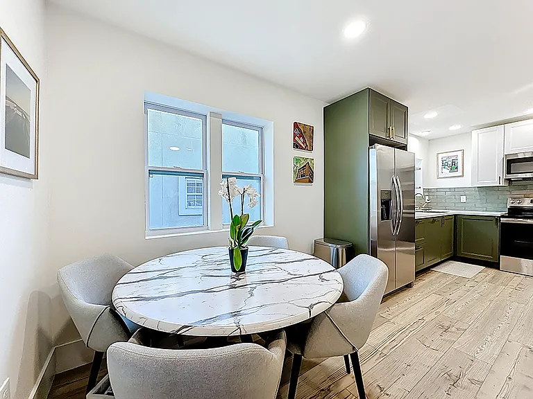 912 Saint Johns Ave #201 — Photo 4