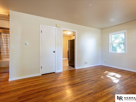 5th image of 2940 N 41st St