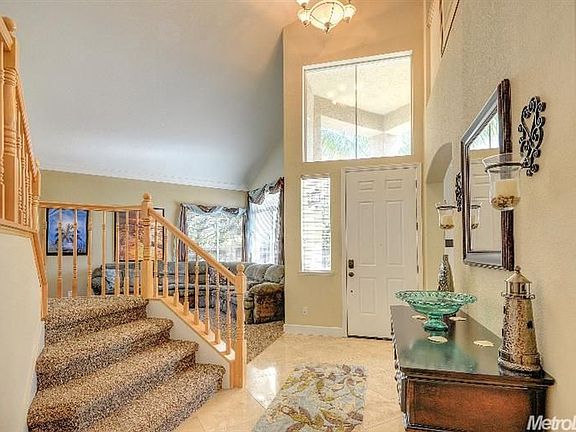 3rd image of 3232 Goldstone Dr