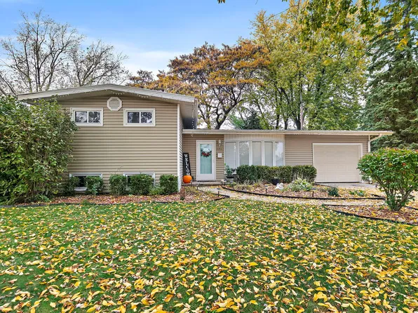 121 Wendell Pl, Dekalb, IL 60115
