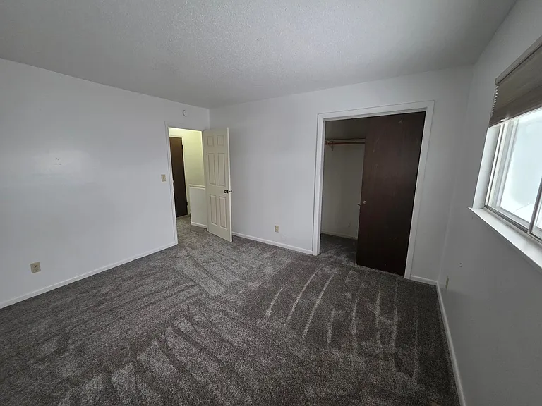 342 E Park Ave — Photo 23