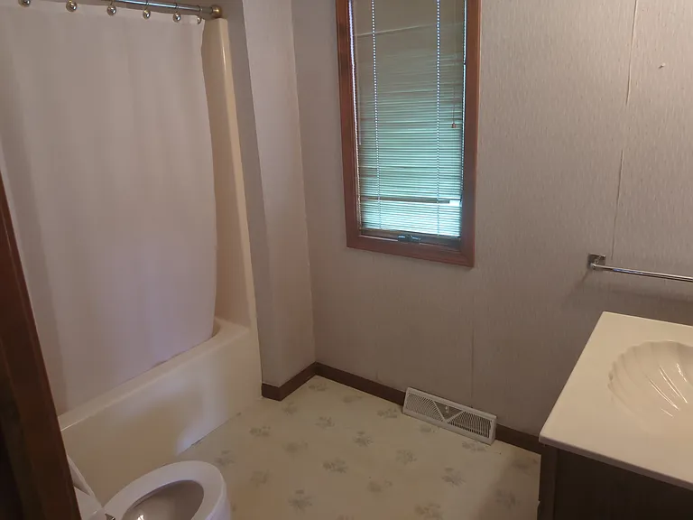131 Norfred Dr — Photo 8
