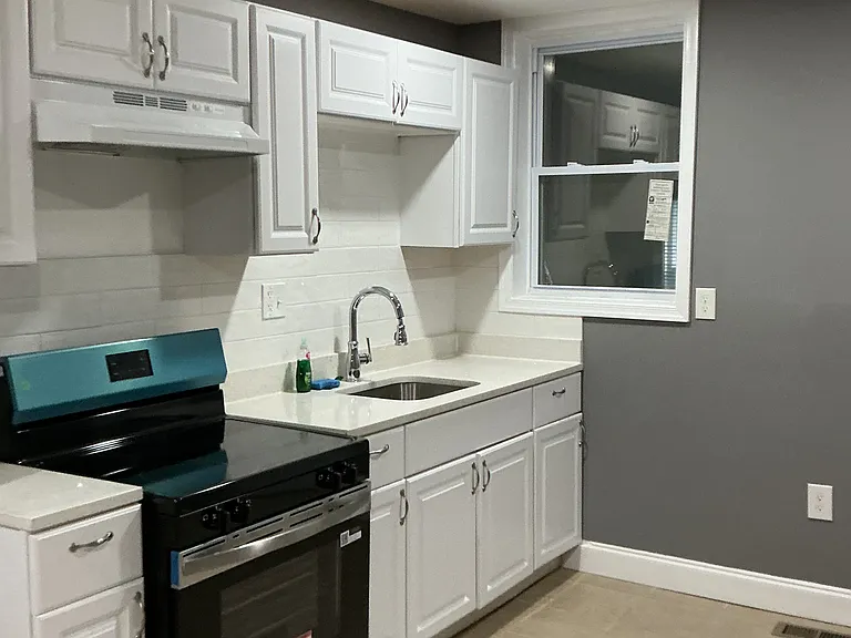 2519 W Fairmount Ave — Photo 25