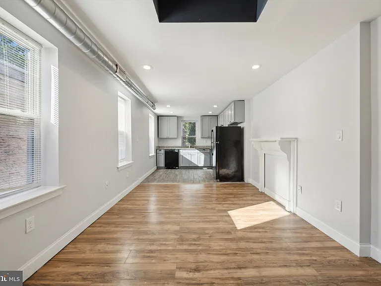 518 N 40th St #3 — Photo 3