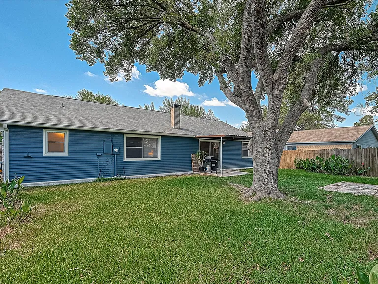 22622 John Rolfe Ln — Photo 20