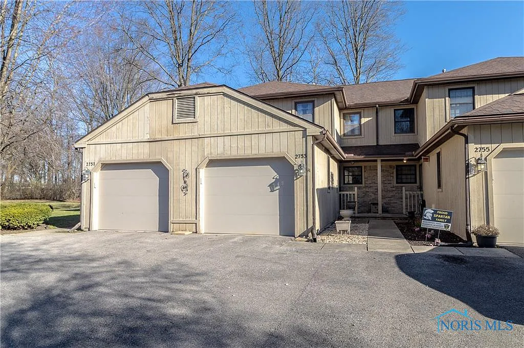 2753 Sweetbriar Ct #2753 photo 1
