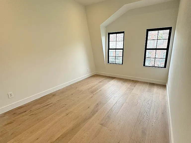 68-18 Clyde St #2 — Photo 12