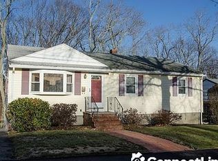74 Spring View Dr, Lynn, MA 01904