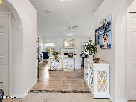4th image of 244 CLOVER Court