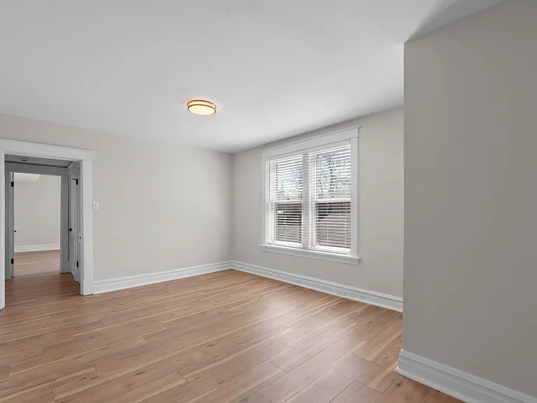 1024 Commodore Dr #A — Photo 12