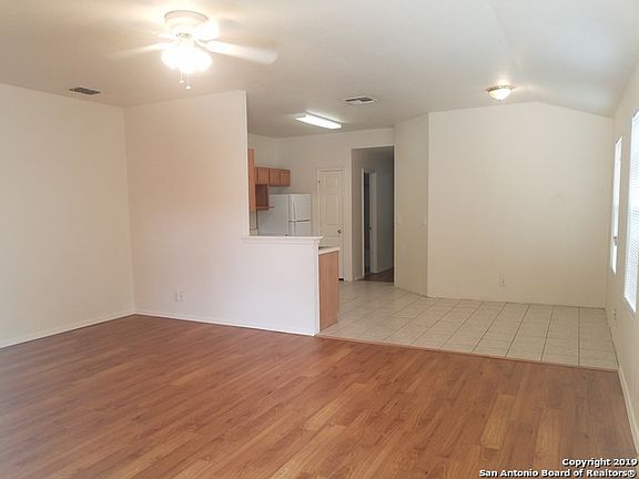 2nd image of 5034 Anacacho St