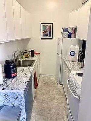 3rd image of 67 2nd Ave APT 4