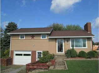 1221 Prince St, Ford City, PA
