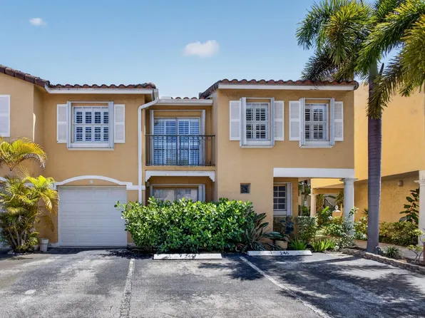 1020 Lake Shore Drive #105, Lake Park, FL 33403