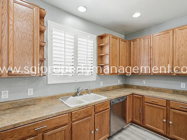 115 W Mountain Sage Dr — Photo 17