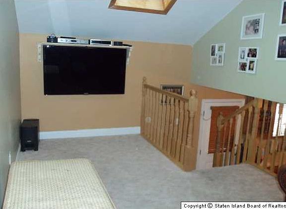 5th image of 57 Darnell Ln